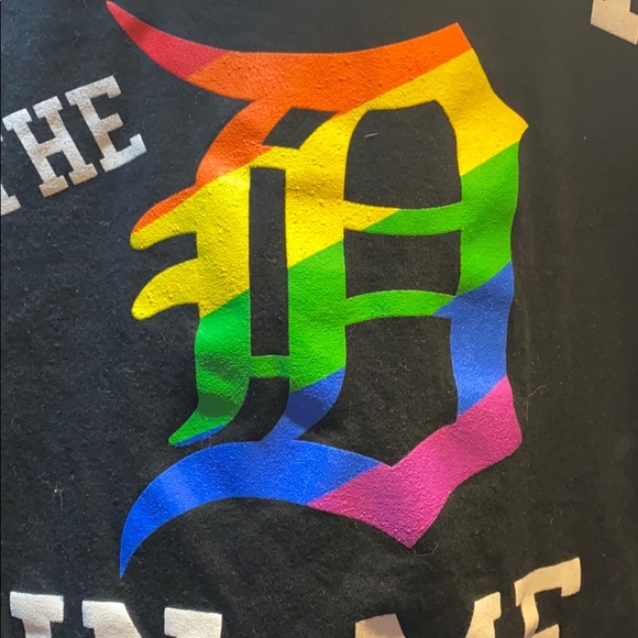 Size S Detroit T-shirt - Picture 2 of 2